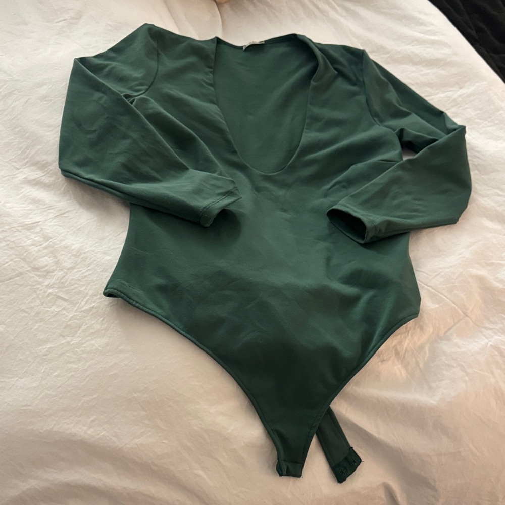 FREE PEOPLE Deep Green V-Neck Long Sleeve Bodysuit | M